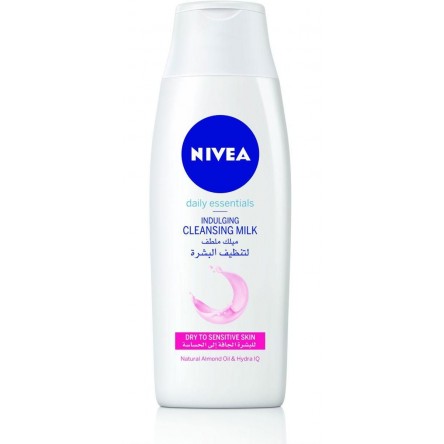 Nivea Milk Soothing Cleanser for Dry and Sensitive Skin 200ml