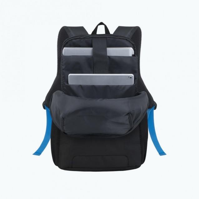 RivaCase 8067 black Full size Laptop backpack 15.6"